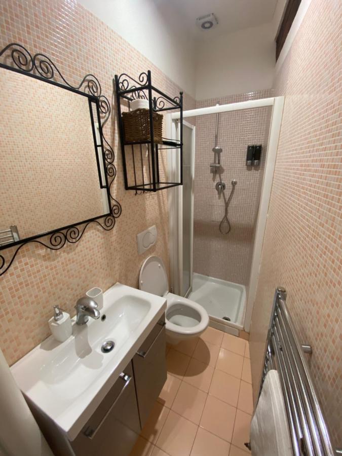 B&B And Home La Piazzetta Della Pioggia Bologna Eksteriør bilde