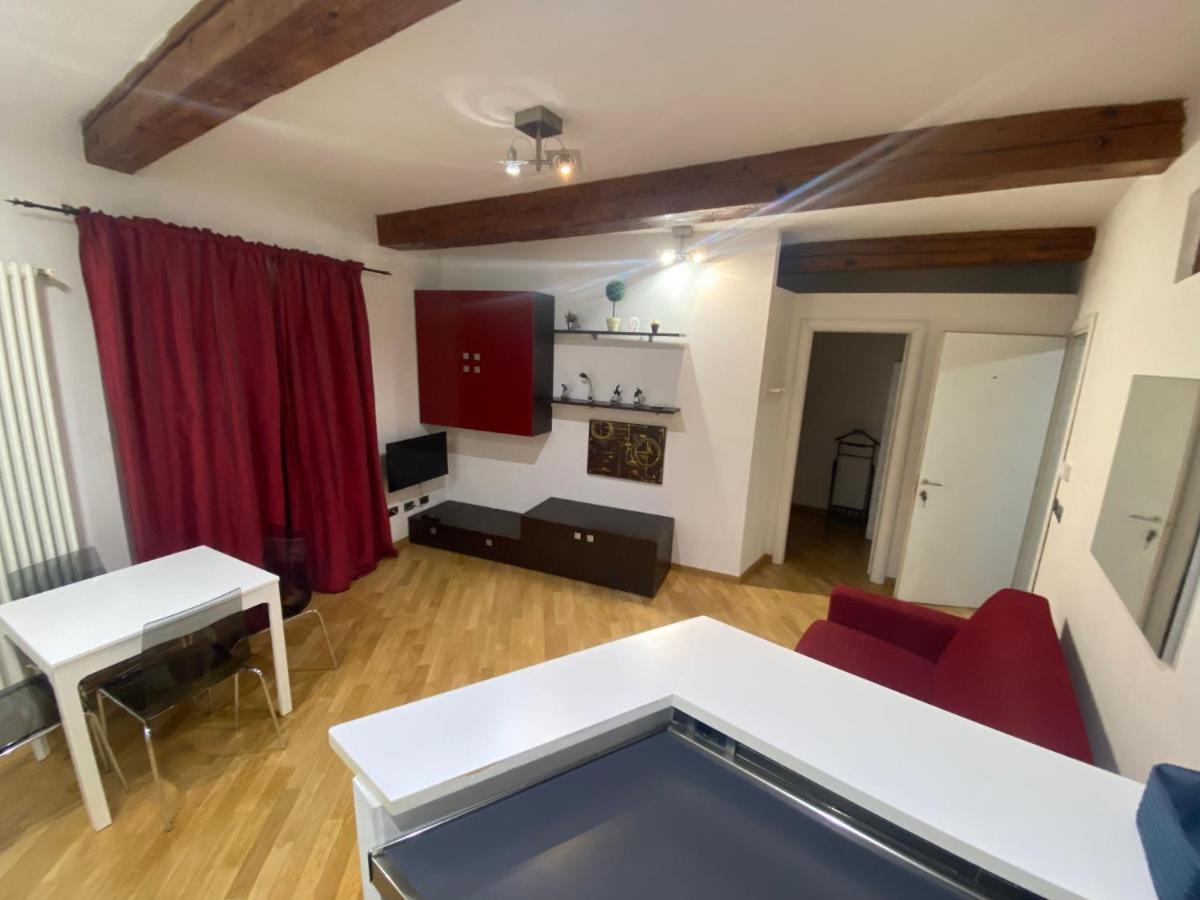 B&B And Home La Piazzetta Della Pioggia Bologna Eksteriør bilde