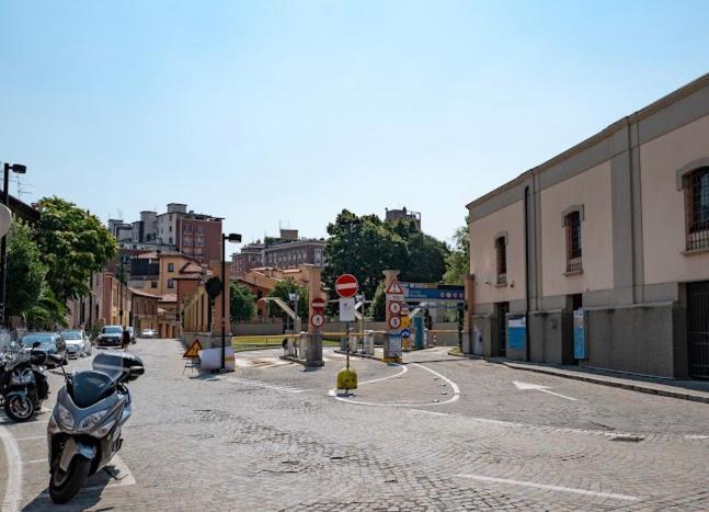 B&B And Home La Piazzetta Della Pioggia Bologna Eksteriør bilde