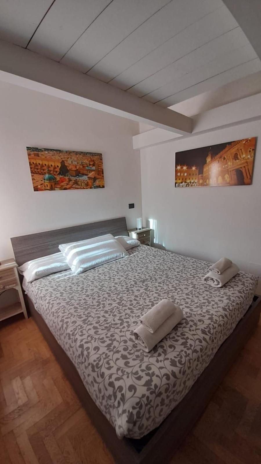 B&B And Home La Piazzetta Della Pioggia Bologna Eksteriør bilde