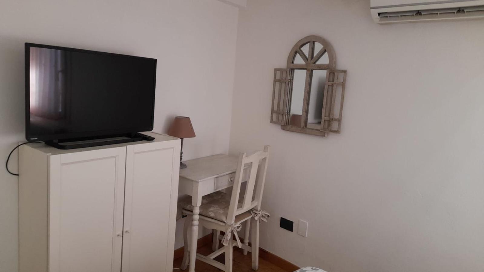 B&B And Home La Piazzetta Della Pioggia Bologna Eksteriør bilde