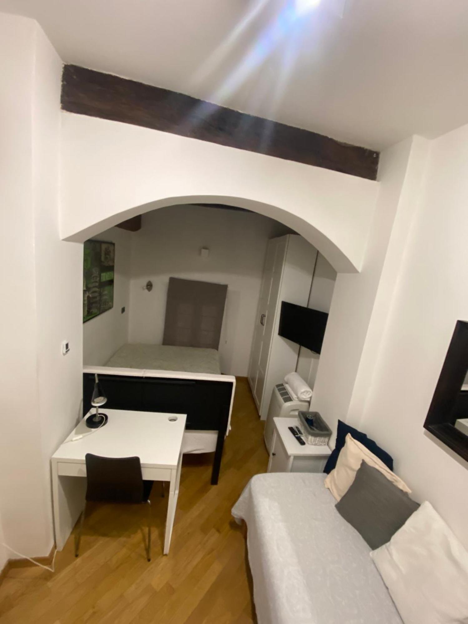 B&B And Home La Piazzetta Della Pioggia Bologna Eksteriør bilde