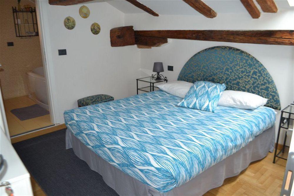B&B And Home La Piazzetta Della Pioggia Bologna Eksteriør bilde