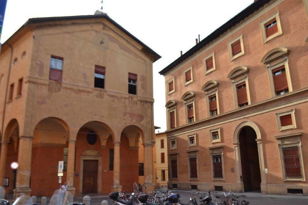 B&B And Home La Piazzetta Della Pioggia Bologna Eksteriør bilde